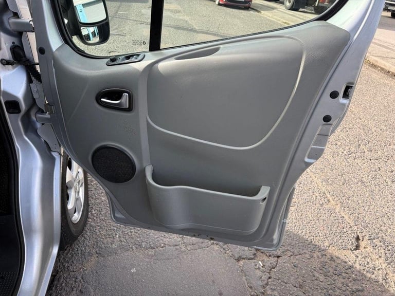 2013 63 VAUXHALL VIVARO 2.0 2900 CDTI SPORTIVE PANEL VAN 4DR DIESEL MANUAL FWD L