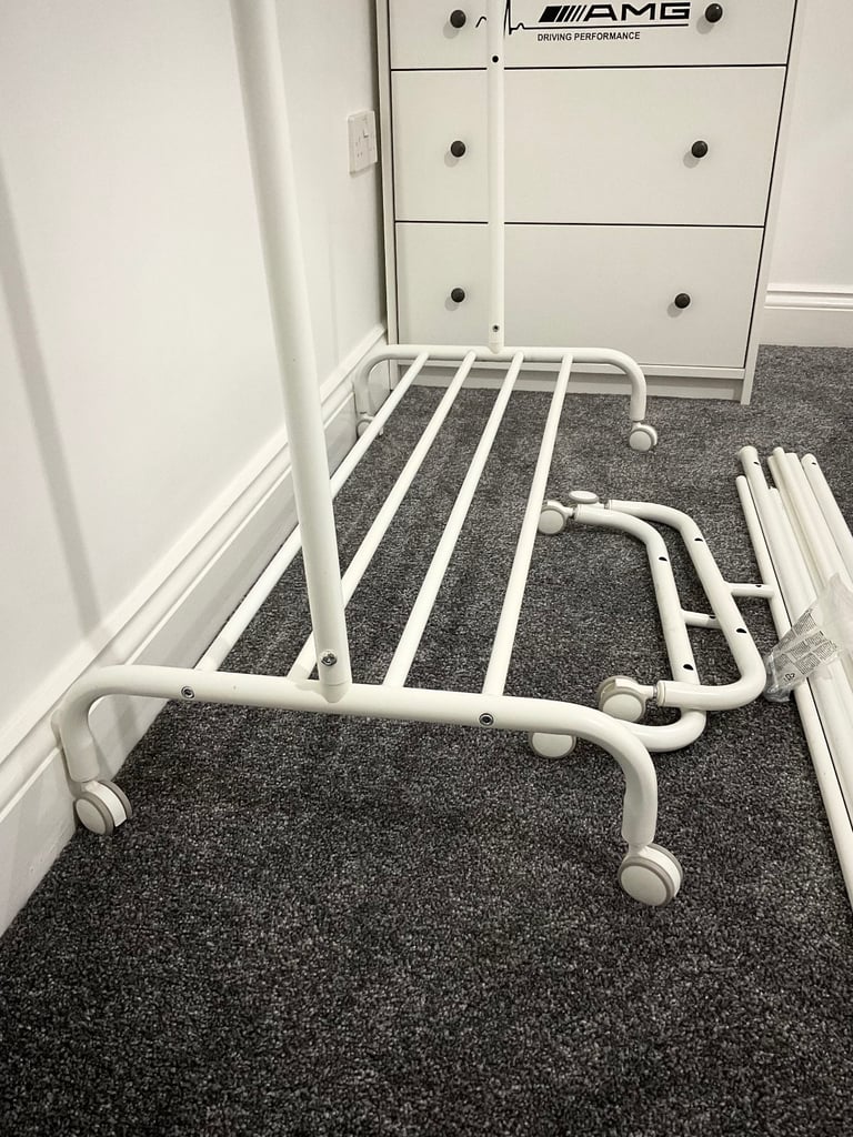 Freestanding clothes rail ( heavy duty )