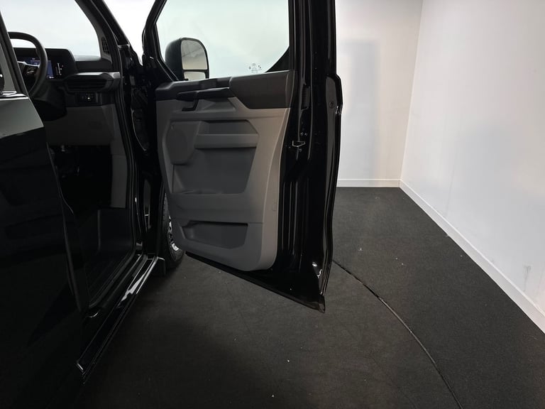 2025 Ford Transit Custom 300 SWB 2.0 Tdci Leader 110PS Van Diesel Manual