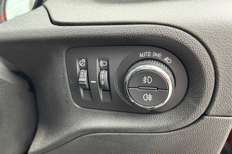 2019 Vauxhall Grandland X 1.2 Turbo SE 5dr HATCHBACK PETROL Manual