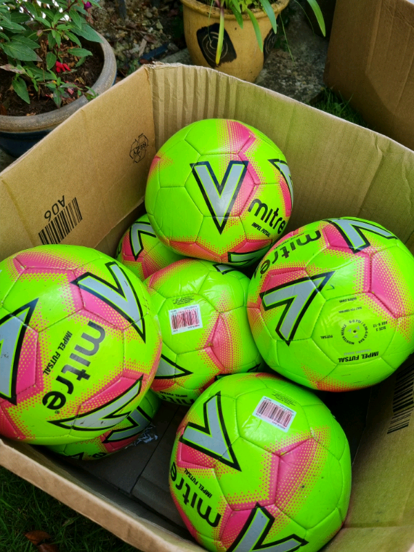 Footballs Size 3