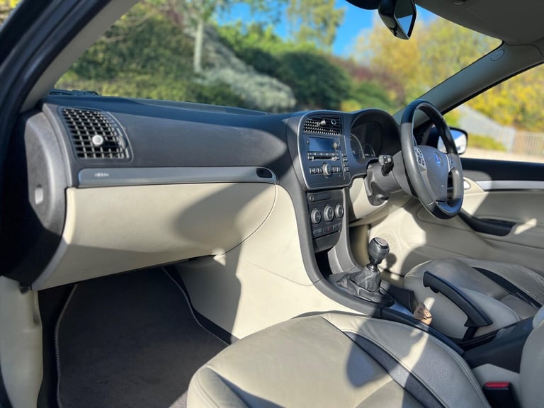 Saab 9-3 2.0T Vector 4dr Petrol Manual - Image 5