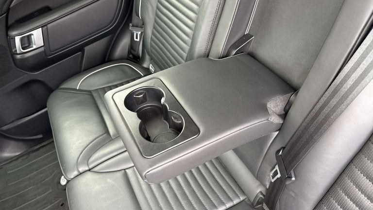 2020 Land Rover Discovery 3.0 SD6 HSE Luxury 5dr Auto SUV Diesel Automatic