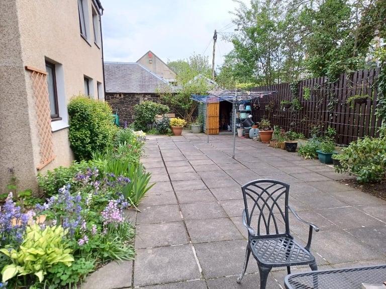 Halyrude Ct, Peebles 1 bedroom, 1st floor flat (with stairlift) Sheltered (Ages 60+) in