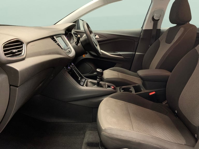 2021 Vauxhall Grandland X 1.2 Turbo SE Premium SUV 5dr Petrol Manual Euro 6 (s/s) (130 ps) - 17IN...