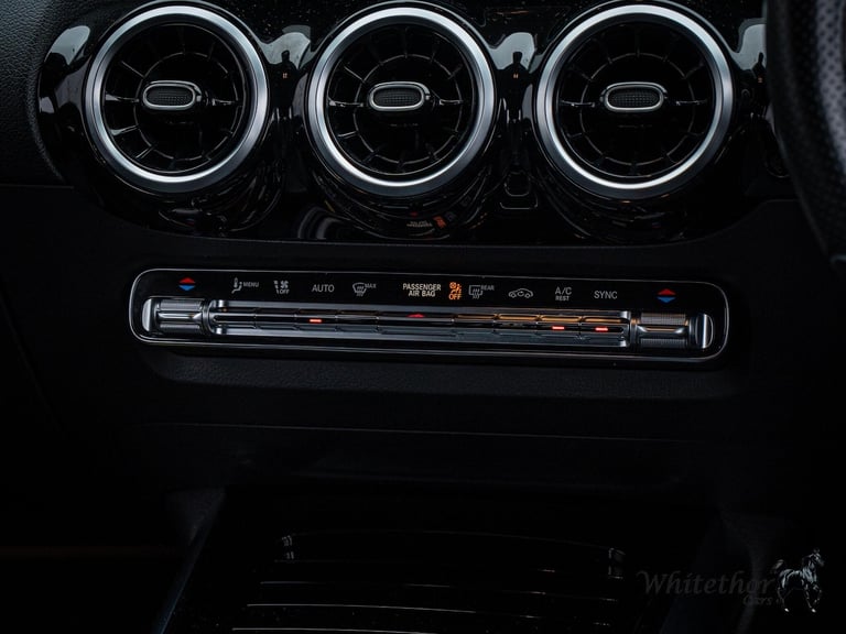 2021 Mercedes-Benz GLA 2.0 GLA200d AMG Line 8G-DCT Euro 6 (s/s) 5dr HATCHBACK Diesel Automatic