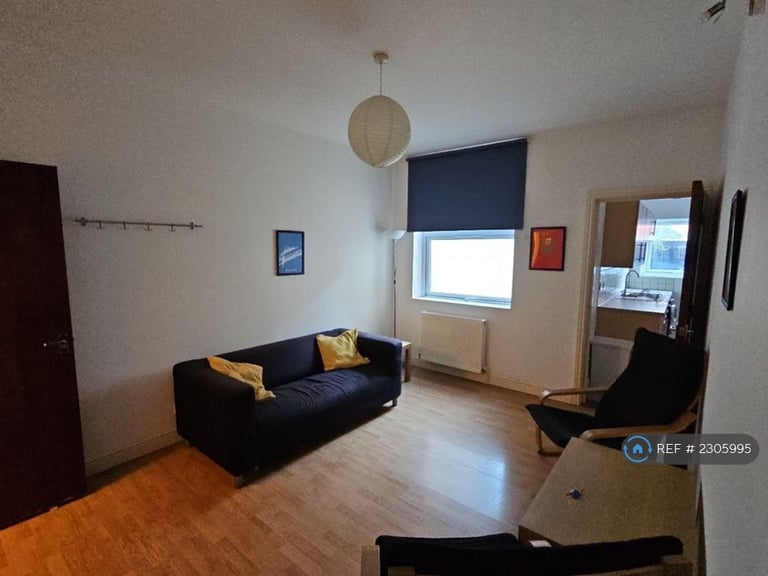 3 bedroom flat in St. Ronans Road, Southsea, PO4 (3 bed) (#2305995)