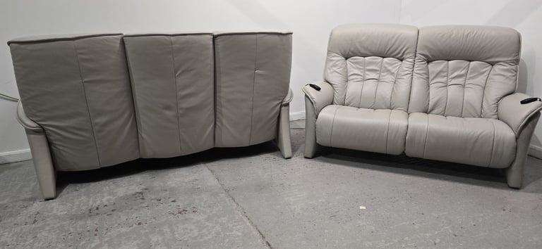 Himolla Rhine 3 Seater NON-Recliner Sofa & 2.5 Electric Recliner Sofa 101025