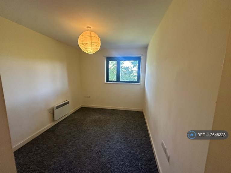2 bedroom flat in Broadfields, Harrow, HA2 (2 bed) (#2648323)