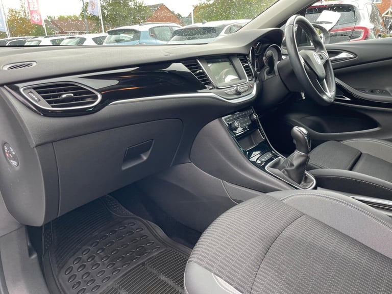 2021 Vauxhall Astra 1.2 Turbo Griffin Edition Euro 6 (s/s) 5dr HATCHBACK Petrol Manual