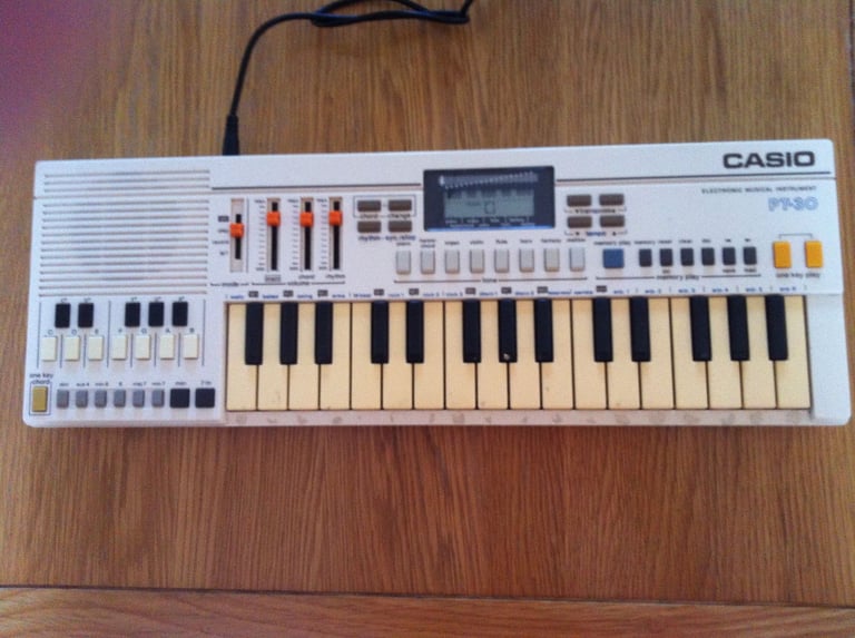 CASIO PT-30 ELECTRONIC KEYBOARD