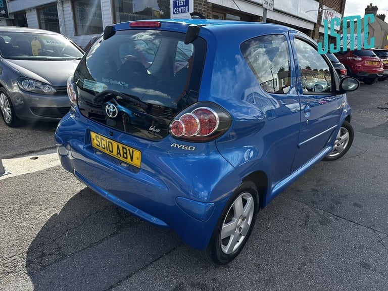 2010 Toyota AYGO 1.0 VVT-i Blue Hatchback 3dr Petrol Manual Euro 4 (67 bhp) Hatchback Petrol Manual