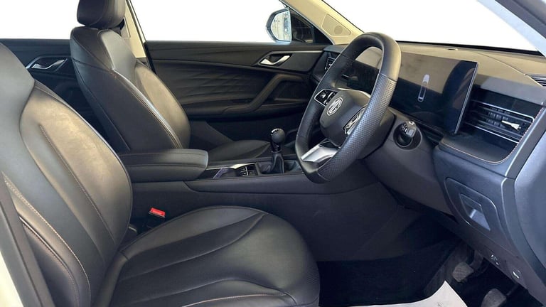 2025 MG MG HS 1.5 T-GDI Trophy 5dr ESTATE PETROL Manual