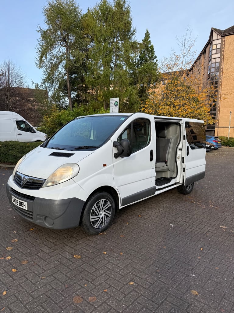 Vauxhall Vivaro Crew Cab 