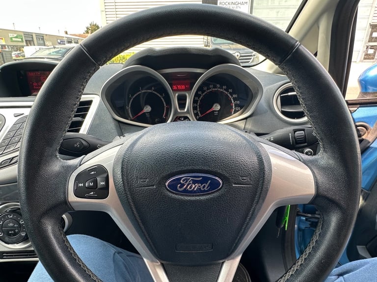 2012 Ford Fiesta 1.25 Zetec 5dr [82] HATCHBACK Petrol Manual