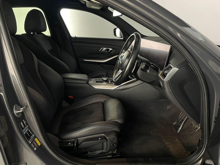 2022 BMW 3 Series 2.0 330e 12kWh M Sport Touring Auto xDrive Euro 6 (s/s) 5dr ESTATE Petrol/Elect...