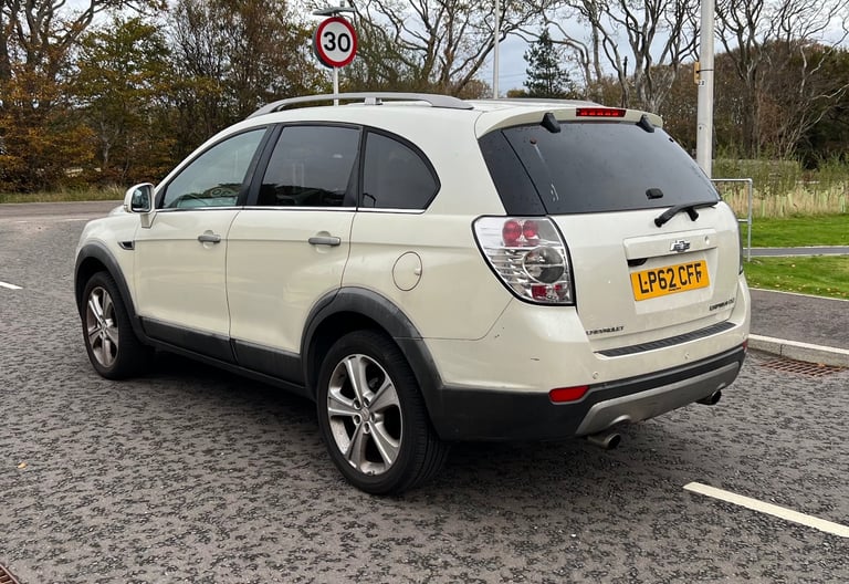 AUTOMATIC 7 seater 2013 plate Chevrolet 