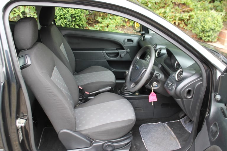 2004 Ford Fiesta 1.25 Finesse 3dr HATCHBACK Petrol Manual