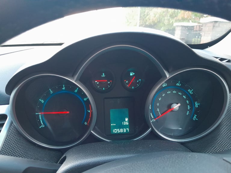 Chevrolet, CRUZE, Hatchback, 2013, Manual, 1598 (cc), 5 doors