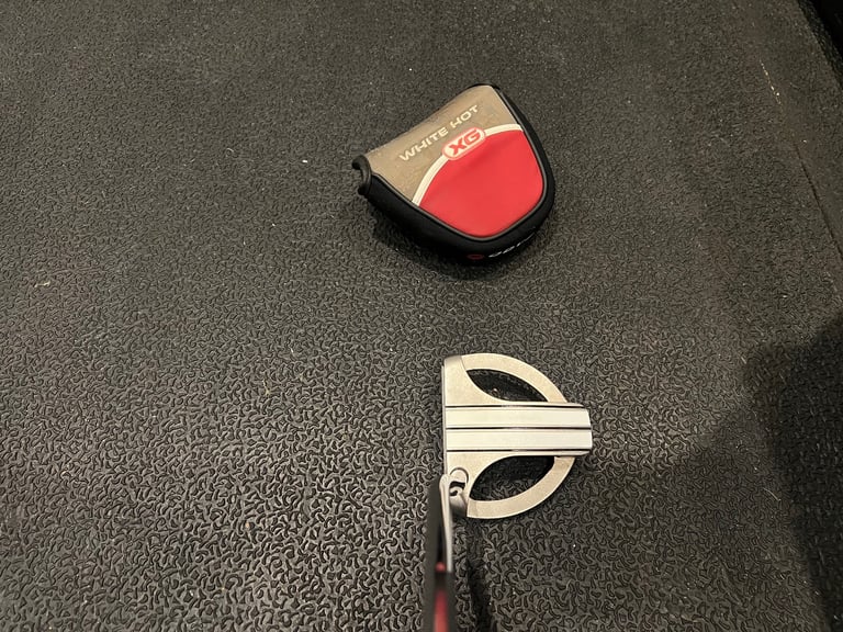 Odyssey White Hot XG Marxman Putter / 34" / Includes Headcover - Men's golf club
