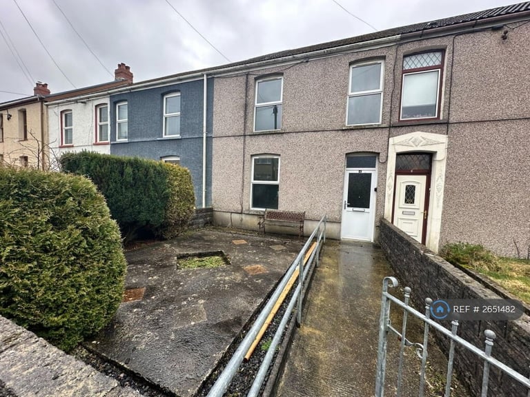 3 bedroom house in Brook Terrace, Ammanford, SA18 (3 bed) (#2651482)