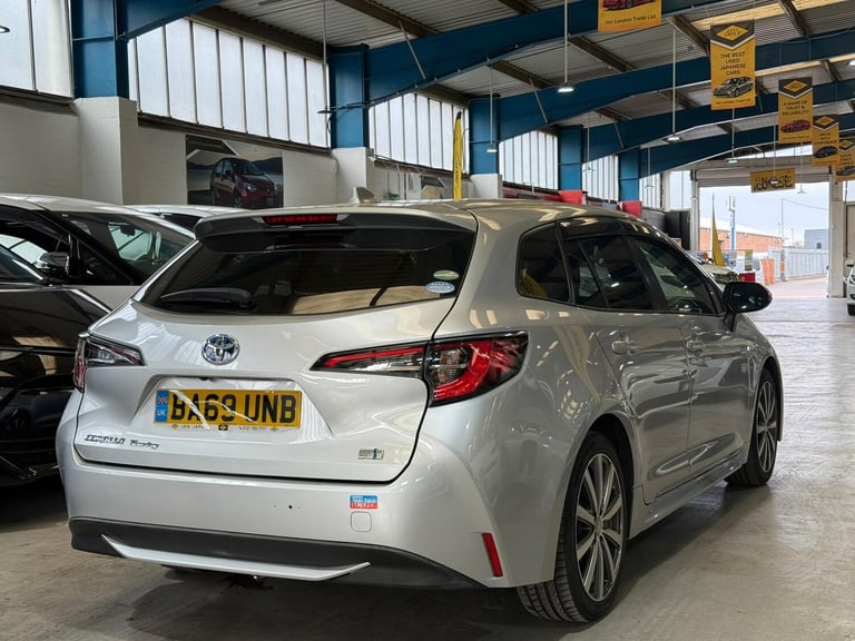 2020 Toyota Corolla 1 790 CC TOYOTA COROLLA TOURING Hybrid