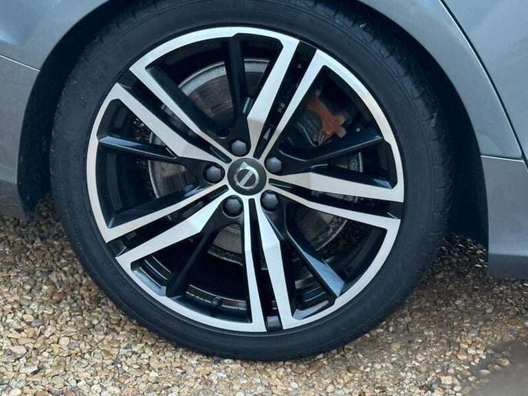 VOLVO S60 2.0 T5 R-Design Edition Auto Euro 6 (s/s) 4dr 2019