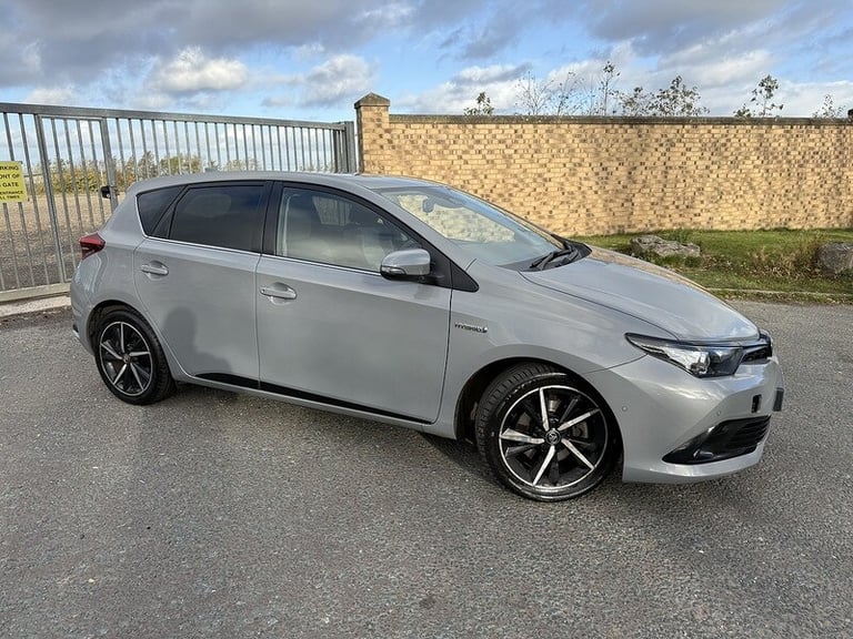 2018 Toyota Auris 1.8 Hybrid Design TSS 5dr CVT [Nav] HATCHBACK PETROL/ELECTRIC Automatic
