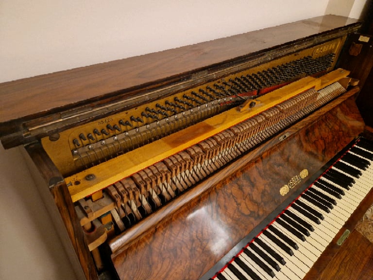 Osbert piano