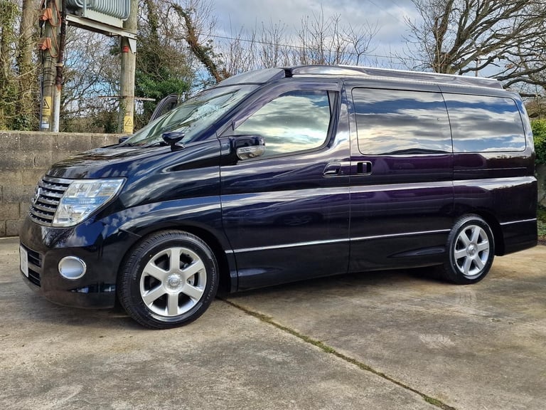 Nissan Elgrand E51 campervan Ref D68