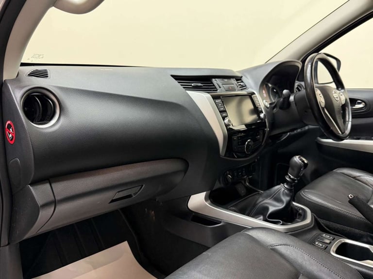 2021 Nissan Navara Double Cab Pick Up Tekna 2.3dCi 190 TT 4WD PICK UP DIESEL Manual