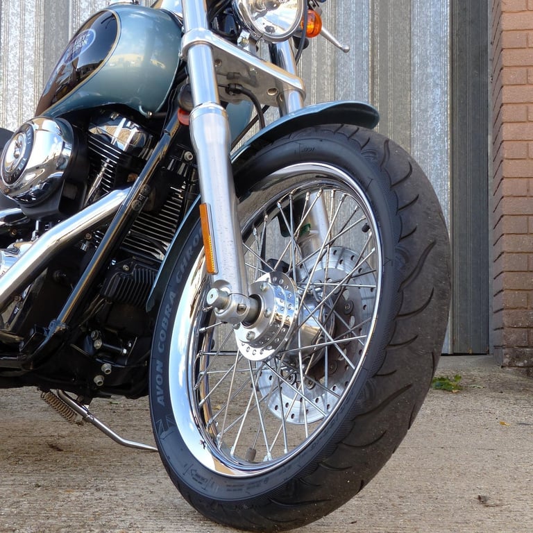  2006 Harley-Davidson FXDL Low Rider – Stunning 1-Owner, Low Mileage Example
