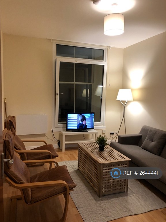 1 bedroom flat in Union Street, Aberdeen, AB11 (1 bed) (#2644441)
