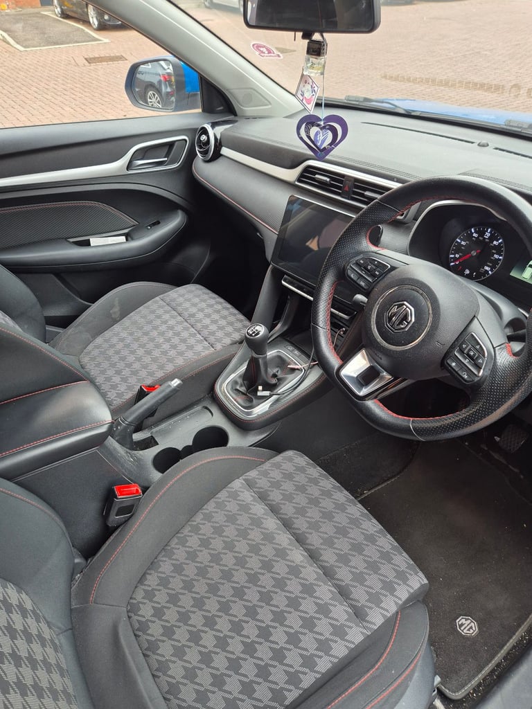 MG Motor UK, ZS, Hatchback, 2022, Manual, 1498 (cc), 5 doors