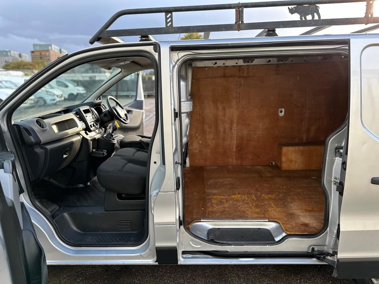 2019 Renault Trafic 1.6 dCi ENERGY 27 Business+ SWB Standard Roof Euro 6 (s/s) 5dr PANEL VAN Dies...