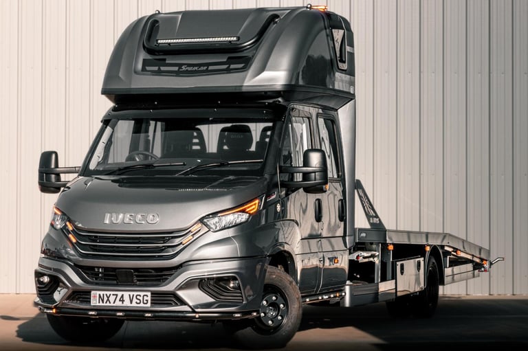 image for 2025 3.0 180BHP IVECO DAILY 7.2 TONNE RECOVERY TRUCK CAR TRANSPORTER SLEEPER POD