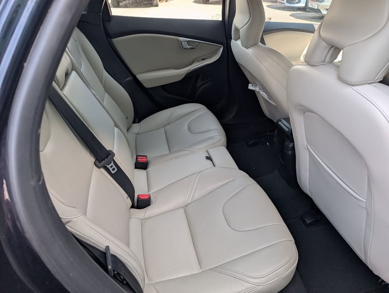 Volvo, V40, Hatchback, 2015, Manual, non-runner