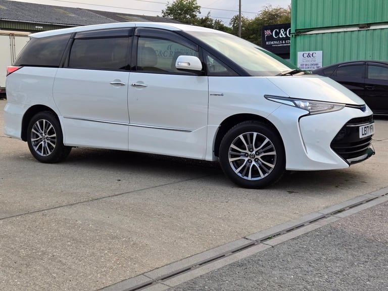2017 Toyota Estima Aeras Premium leather pack  MPV Hybrid Electric Manual
