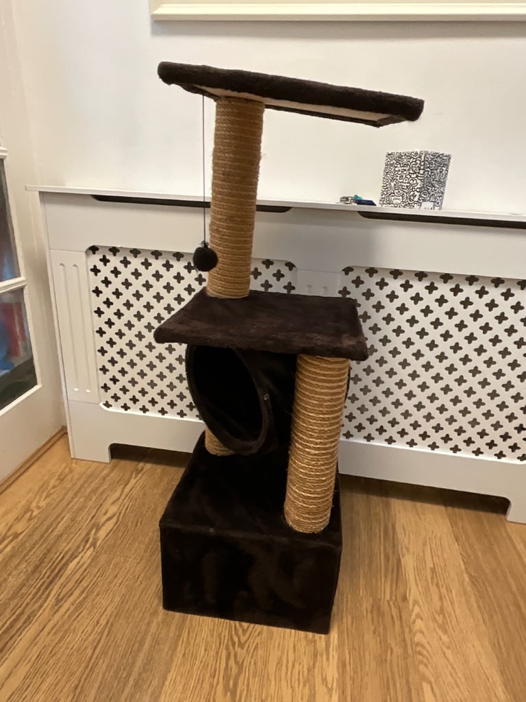 Cat scratching post 
