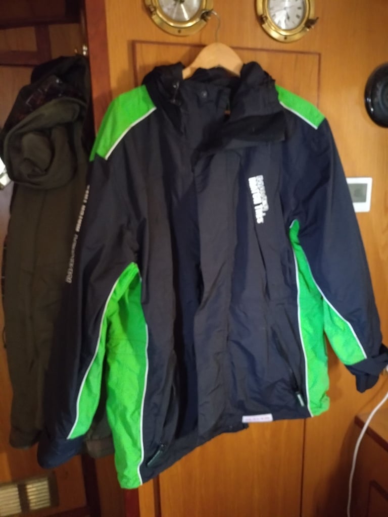 Maver fishing jacket 