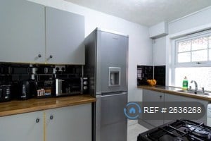 2 bedroom house in West Court, Southsea, PO4 (2 bed) (#2636268)