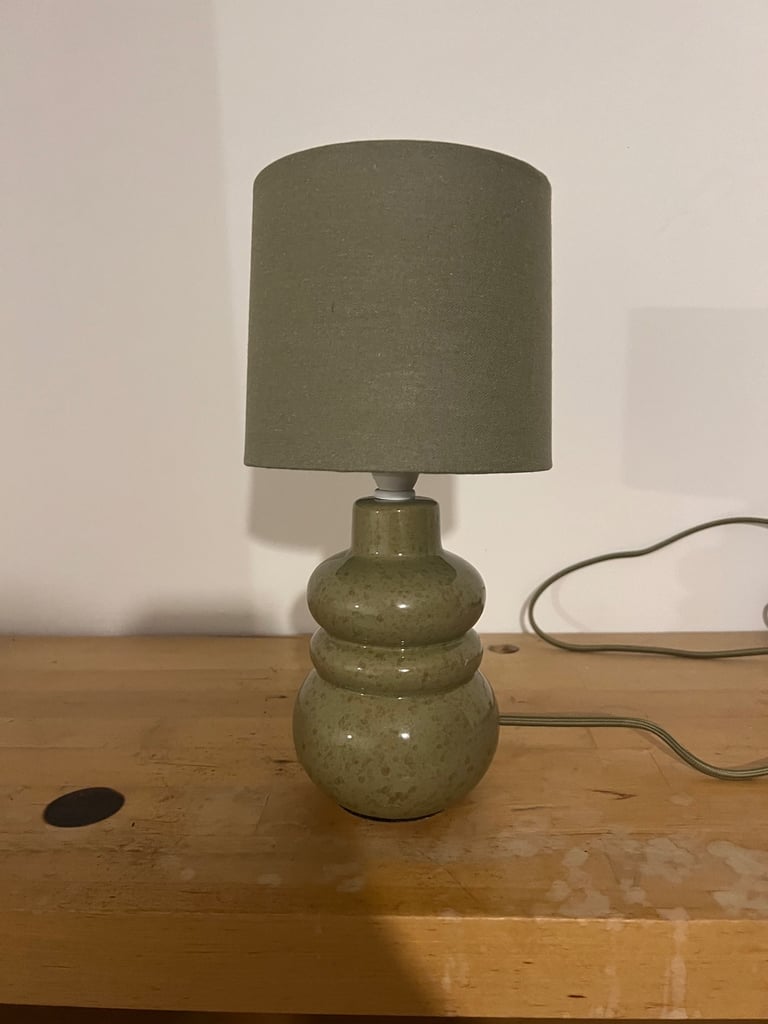 Living room lamp and Smart Bulb