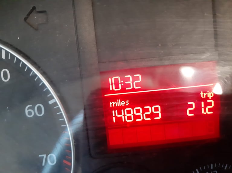 Volkswagen, GOLF, 1.6 Manual, 5 doors - Image 9