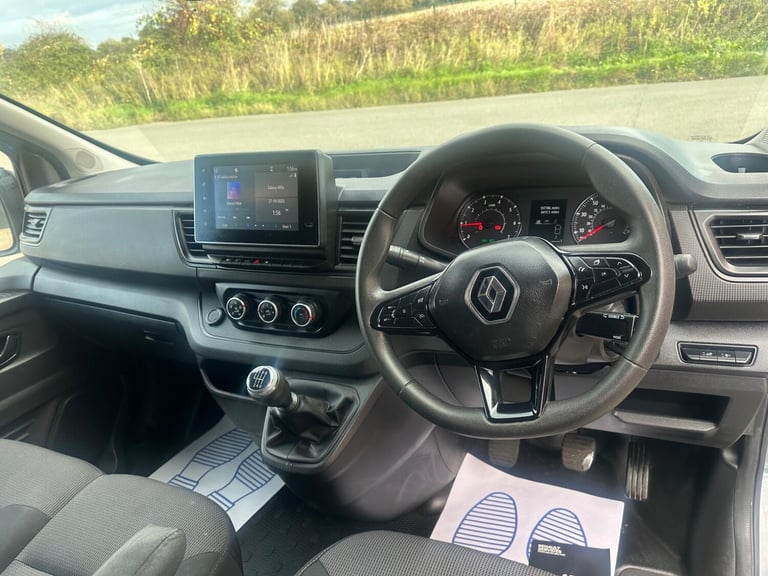 2022 Renault Trafic 2.0 dCi Blue SL28 Business+ L1 H1 Euro 6 (s/s) 5dr PANEL VAN Diesel Manual