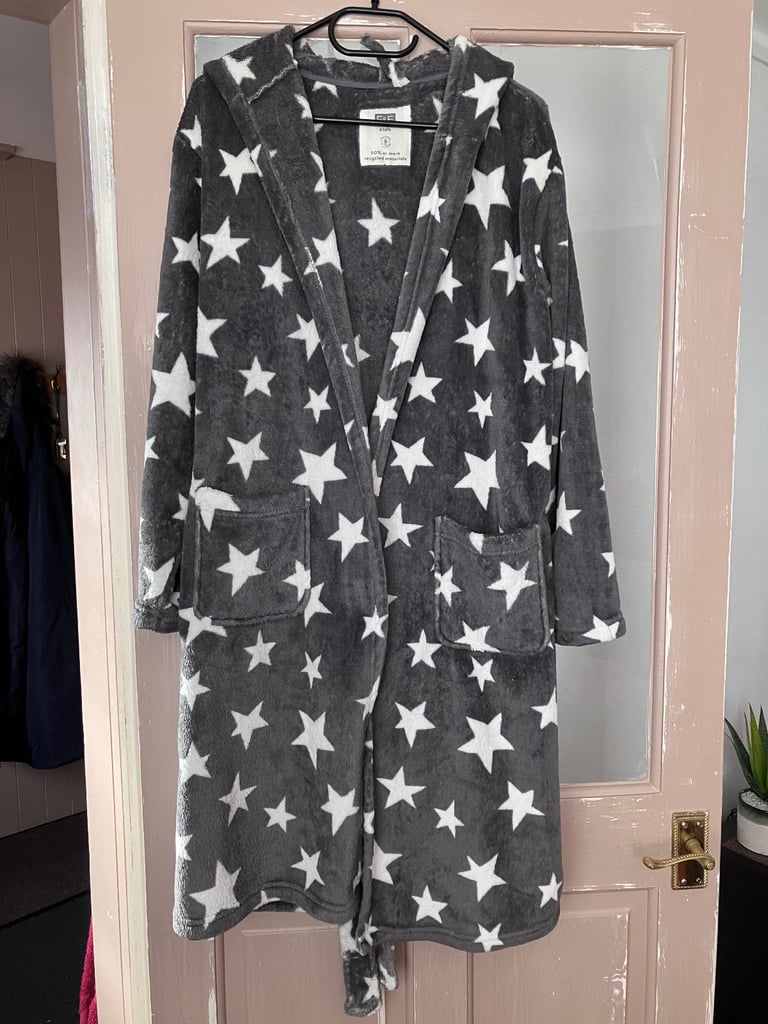 image for Dressing gown age 13-14