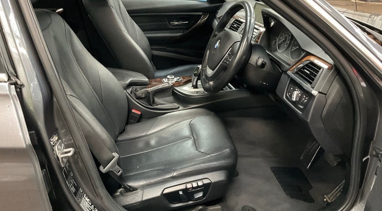 2012 BMW 3 Series 320i xDrive Luxury 4dr Step Auto SALOON Petrol Automatic