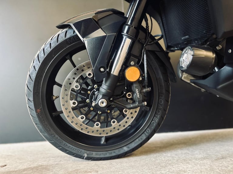STUNNING ONE OWNER 2023/23 HONDA NT1100 MOTORCYCLE 