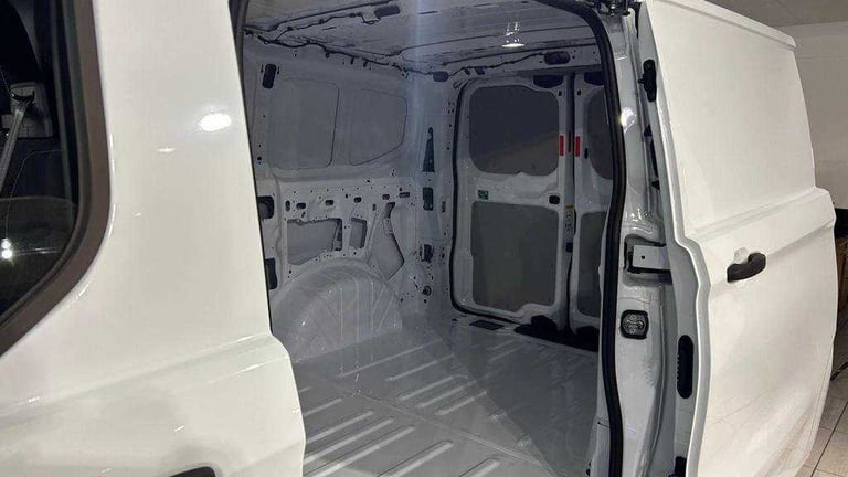  Ford Transit Custom 2.5 PHEV 232ps H1 Van Trend Auto Van Plug-In Hy Automatic