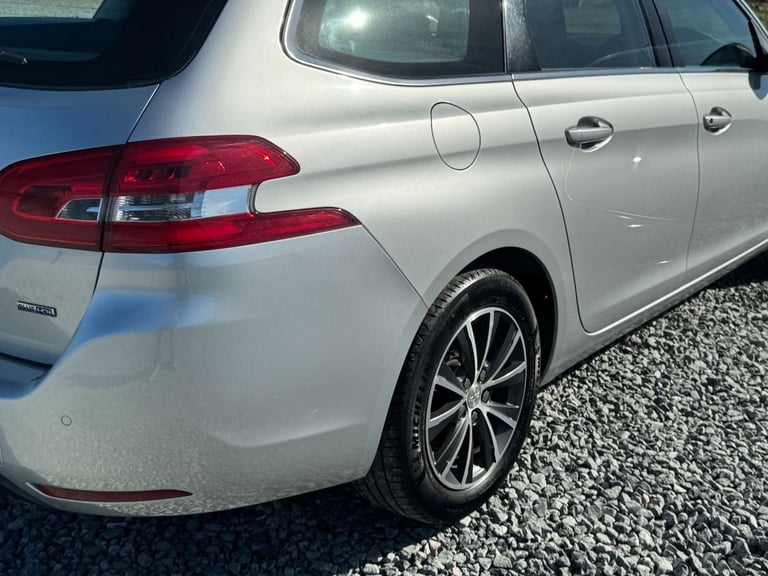 2016 Peugeot 308 1.6 308 Allure SW HDi Blue S/S 5dr Estate Diesel Manual