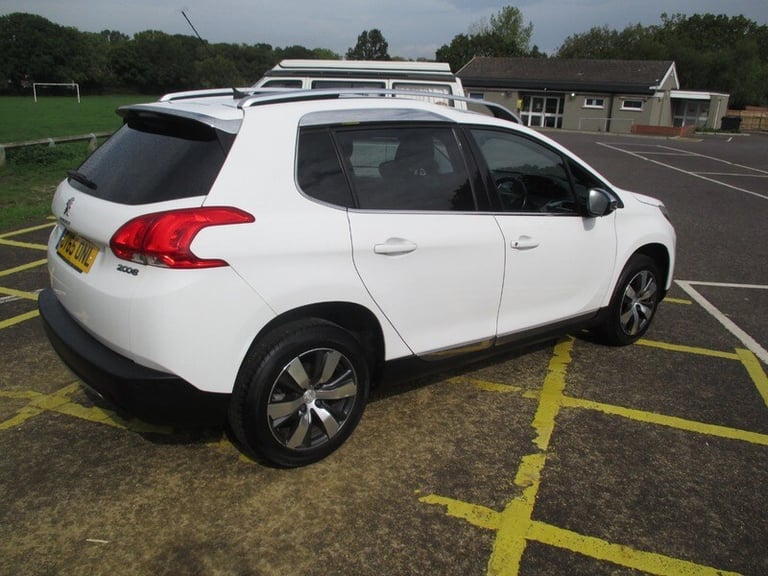 Peugeot 2008 BLUE HDI ALLURE